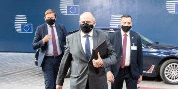 Russia crisis: Polish foreign minister to meet Secretary of State in Washington