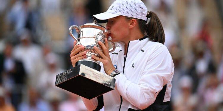 https://twitter.com/rolandgarros
