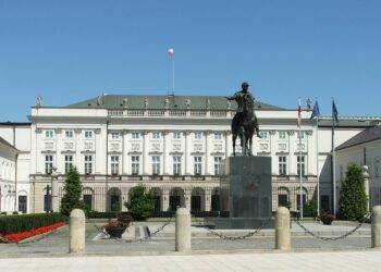 krakow suburb, the presidential palace, a statue of poniatowski