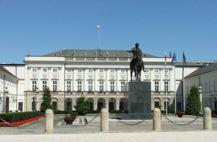 krakow suburb, the presidential palace, a statue of poniatowski