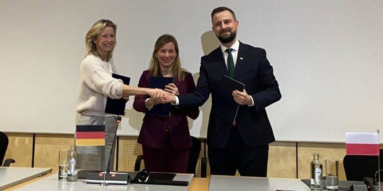 Władysław Kosiniak-Kamysz, the Polish Deputy Prime Minister and Minister of National Defense, along with Kajsa Ollongren, the Dutch Minister of Defense, and Siemtje Möller, the German Deputy Minister of Defense/X.com