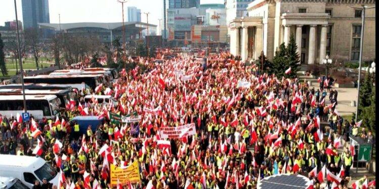 Farmers protesting in Warsaw(Photo: X.com)