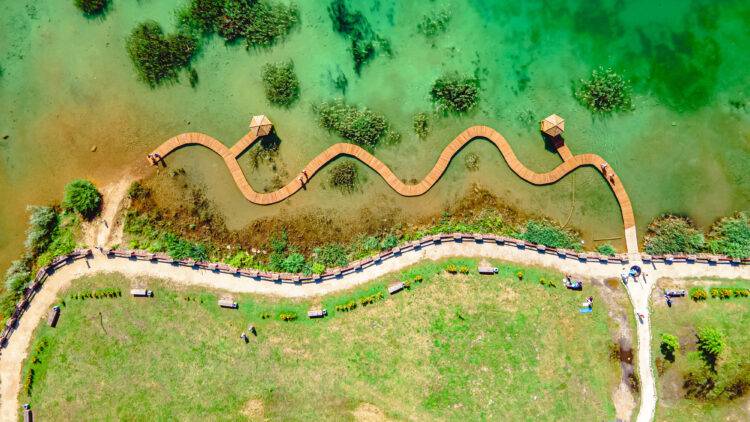 “Polish Maldives” Captivates British Media: A Budget-Friendly Paradise