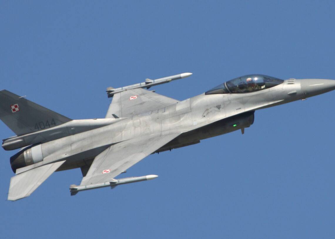 Increased Military Activity Over Poland in Response to Russian Shelling of Ukraine