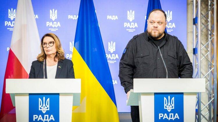 Ukraine and Poland Begin Security Guarantee Talks