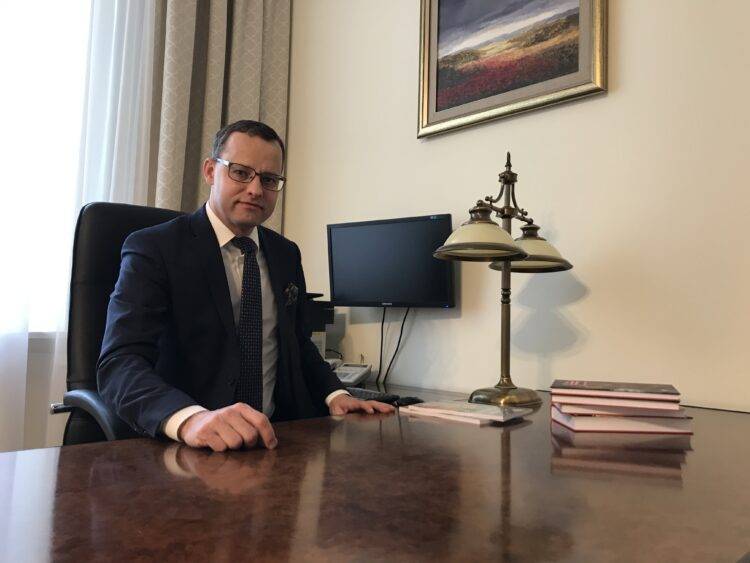 Polish MP And Former Deputy Justice Minister Marcin Romanowski Arrested Amid Public Funds Investigation