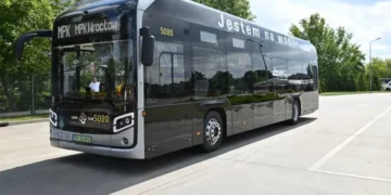 Revolutionary Hydrogen Bus NesoBus Debuts in Wrocław, Promises Cleaner Air