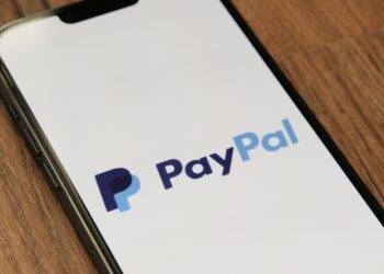a phone with a pay pay logo on it