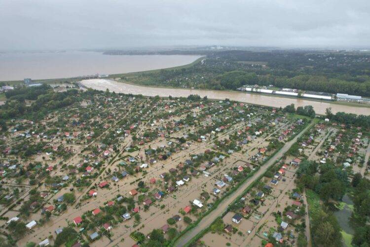 Entire Polish Town Evacuated  Amid Catastrophic Flood Threat