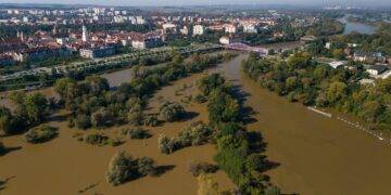Flood Crisis Intensifies as Surge Reaches Głogów