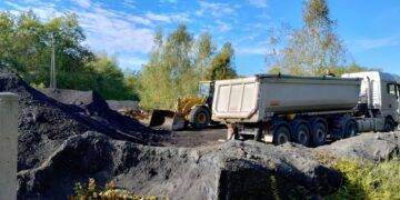 German Waste Removal Begins After Years of Dispute in Tuplice