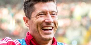 Robert Lewandowski Climbs to Third-Highest Scorer in European League History