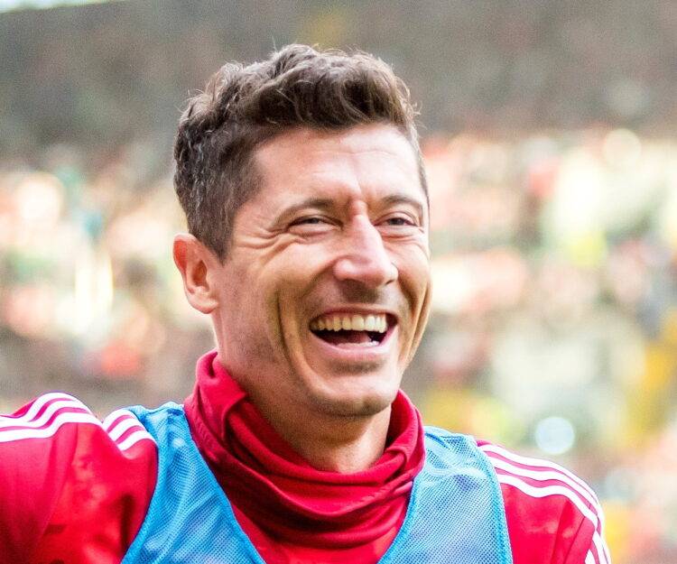 Robert Lewandowski Climbs to Third-Highest Scorer in European League History