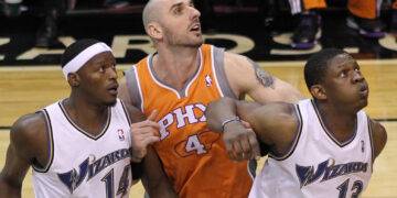 Polish ex-NBA Star Says He’s Ready to Fight for Poland “Within Hours” of Any Conflict
