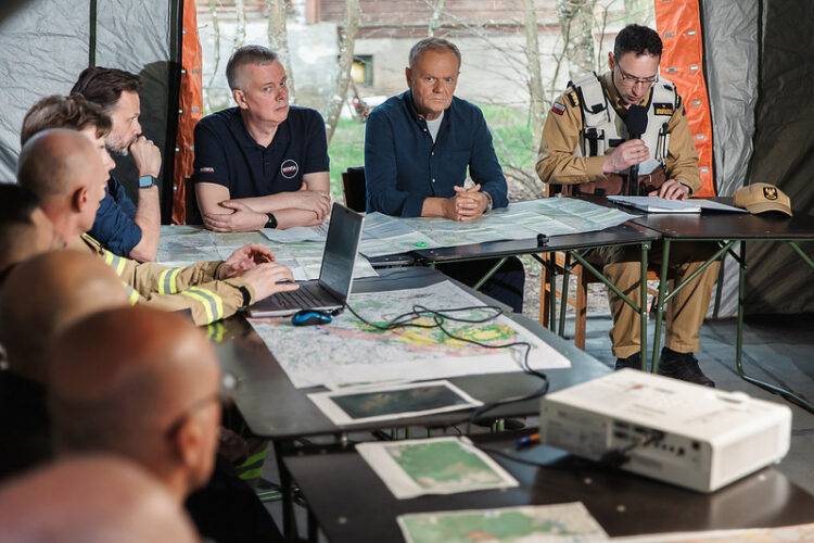 Foreign-Sponsored Arson Is Treason, Polish PM Says as Poland’s National Park Goes Up in Flames