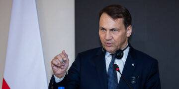 Sikorski to Russia: “You Will Never Rule Here Again” – Polish Foreign Minister Delivers Defiant Parliamentary Address