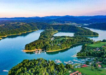 Poland Launches First Underwater Tourism Adventure in Solina Lake
