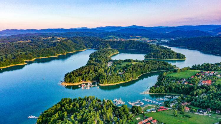Poland Launches First Underwater Tourism Adventure in Solina Lake