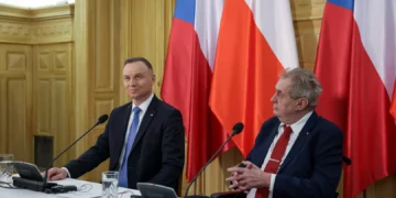 Polish President Allegedly Received Unlicensed Alcohol from Former Czech Leader