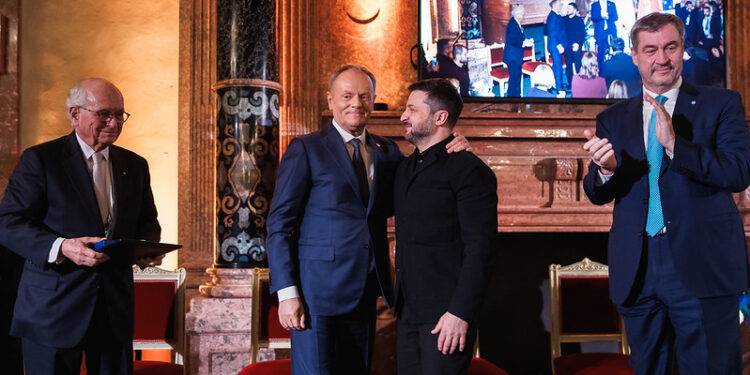 Tusk in Munich: Polish PM Thanks Zelensky and Ukraine for “Paying the Highest Price” in War With Russia