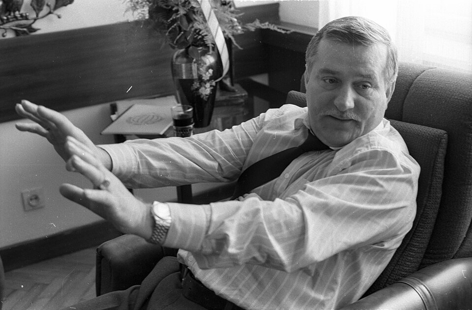 Polish prosecutors close nine-year false-testimony investigation against Lech Wałęsa
