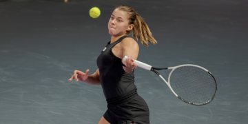 Maja Chwalińska wins Wuhan Open after stunning comeback to claim first WTA title