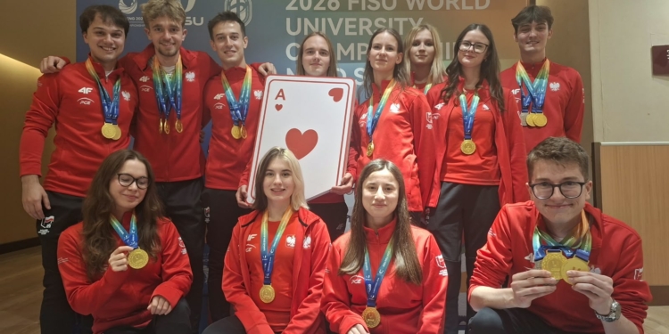 Polish university chess and bridge medal winners wearing red Poland team tracksuits and displaying their medals at the 2026 FISU championship in China.