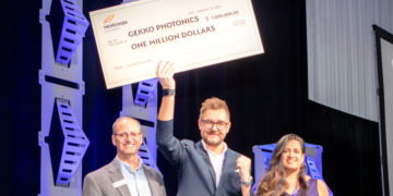 Wrocław photonics startup wins $1 million top investment at Luminate NY