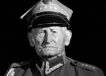 Poland’s oldest military veteran Tadeusz Lutak dies aged 109